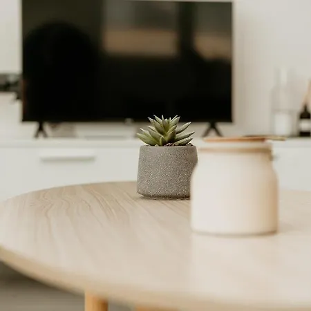Urban Elegance In Guest house *