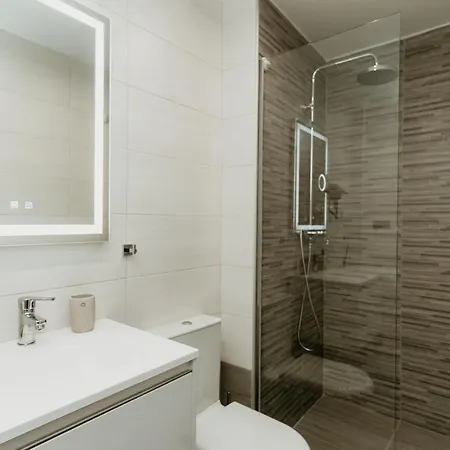 Urban Elegance In Thessaloniki