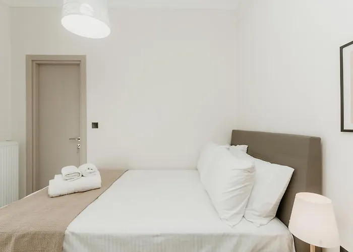 Urban Elegance In Salonicco